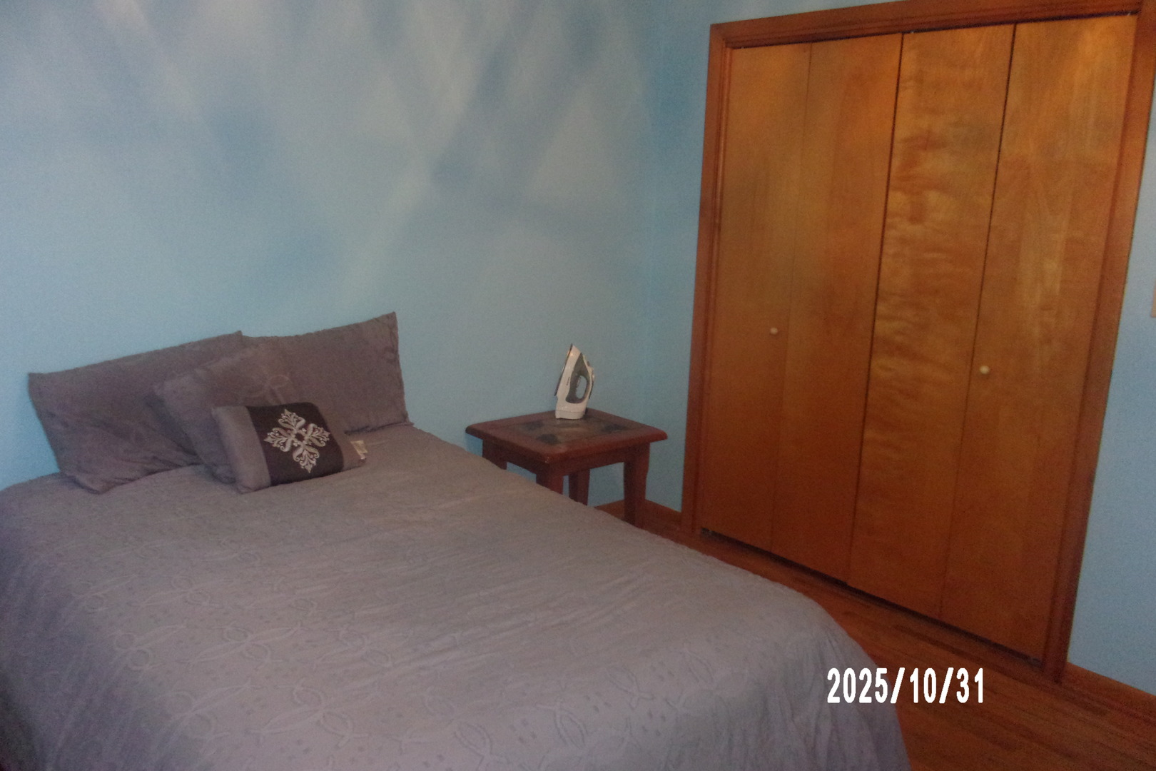 407 East Pine Street Chatsworth, IL 60921 - Photo 18 of 27 a bedroom with a bed and a window