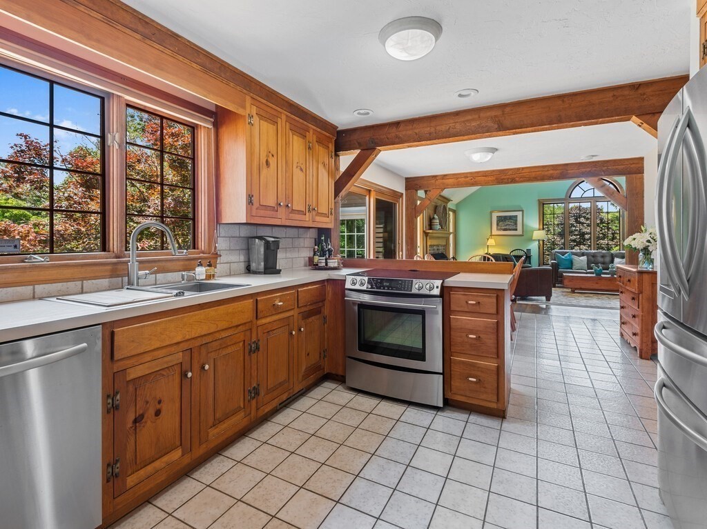 349 Bailey Road Holden, MA 01520 - Photo 20 of 41 Gallery Image 20