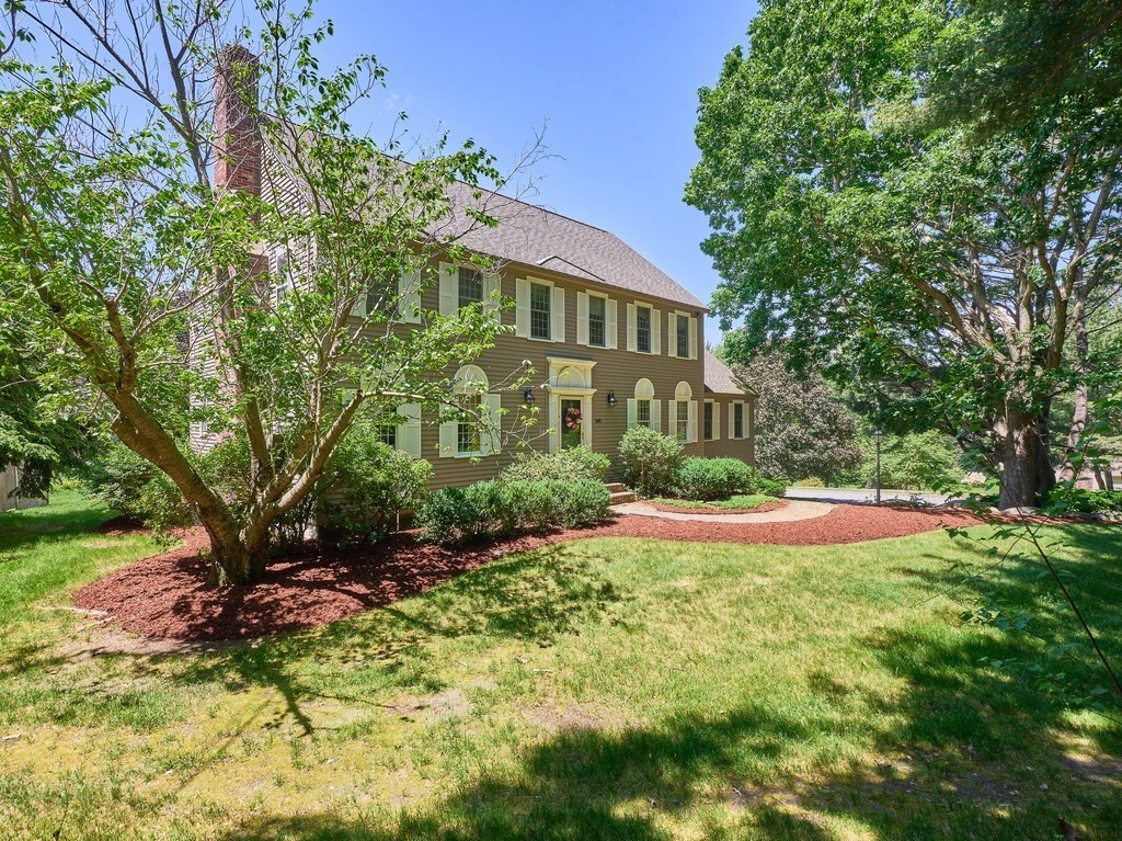 349 Bailey Road Holden, MA 01520 - Photo 3 of 41 Gallery Image 3
