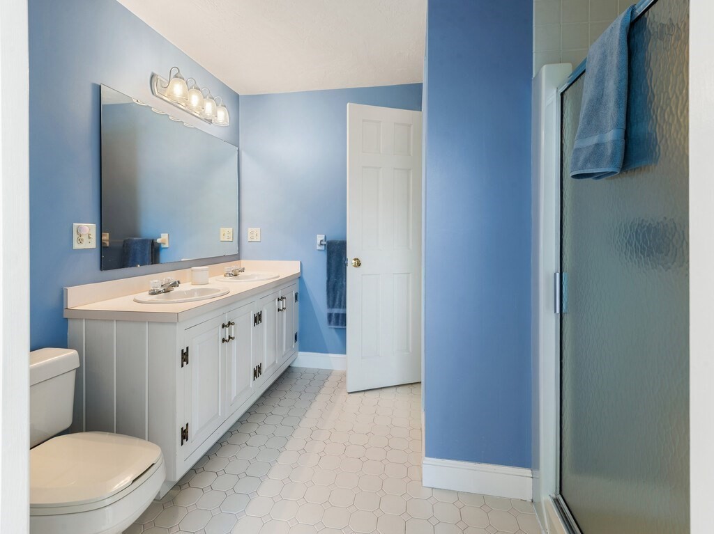 349 Bailey Road Holden, MA 01520 - Photo 35 of 41 Gallery Image 35