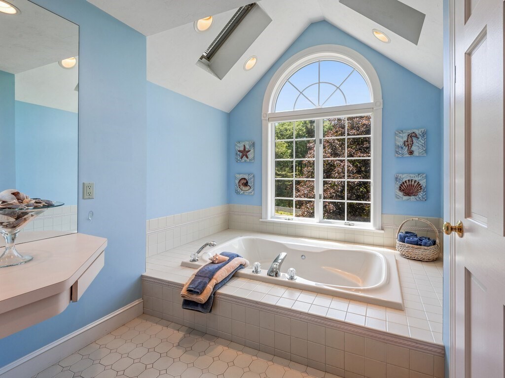 349 Bailey Road Holden, MA 01520 - Photo 36 of 41 Gallery Image 36