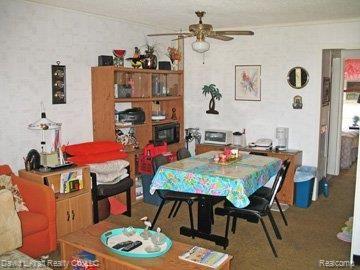 6024 Port Austin Road, Unit 21 Caseville, MI 48725 - Photo 3 of 8 6024PtAustinUnit21Dining