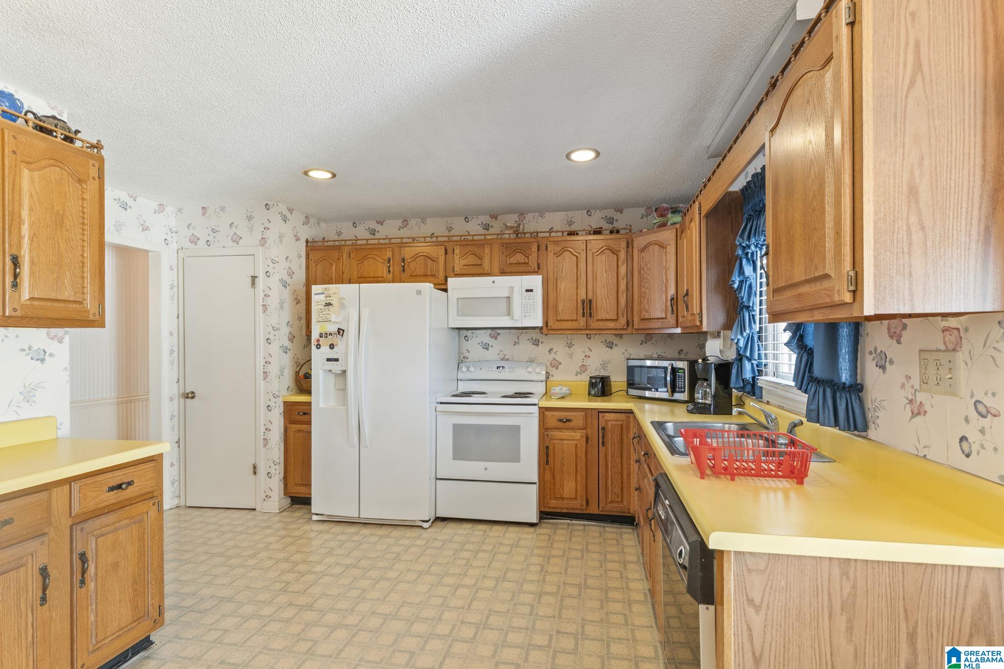 787 Thompson Chapel Road Jemison, AL 35085 - Photo 41 of 48