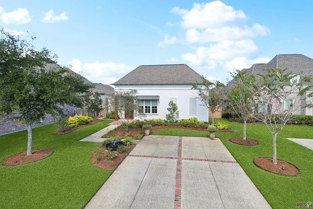 $650,000 | 3010 Grand Way Avenue, Baton Rouge, LA 70810