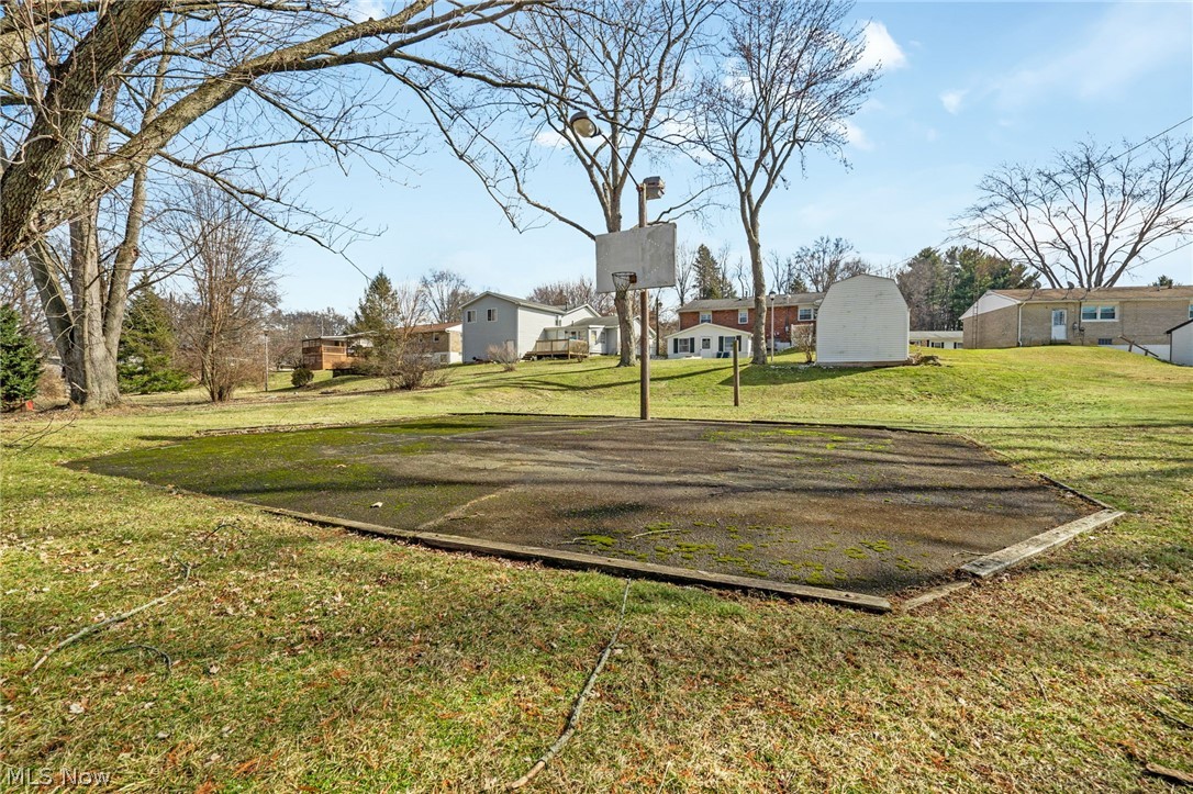271 Manor Avenue Northwest Canton, OH 44708 - Photo 23 of 26 View of grassy yard with a residential view