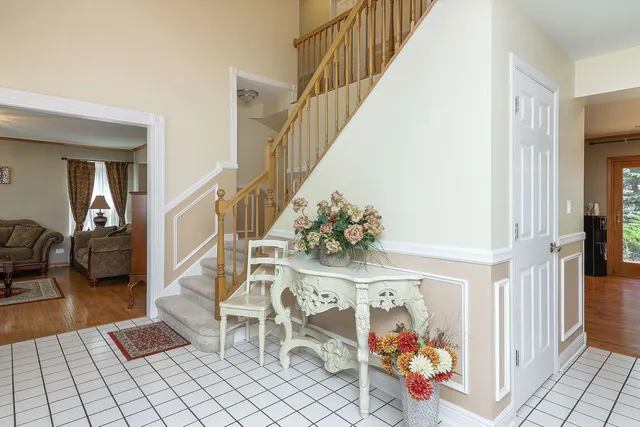 a view of entryway and hall