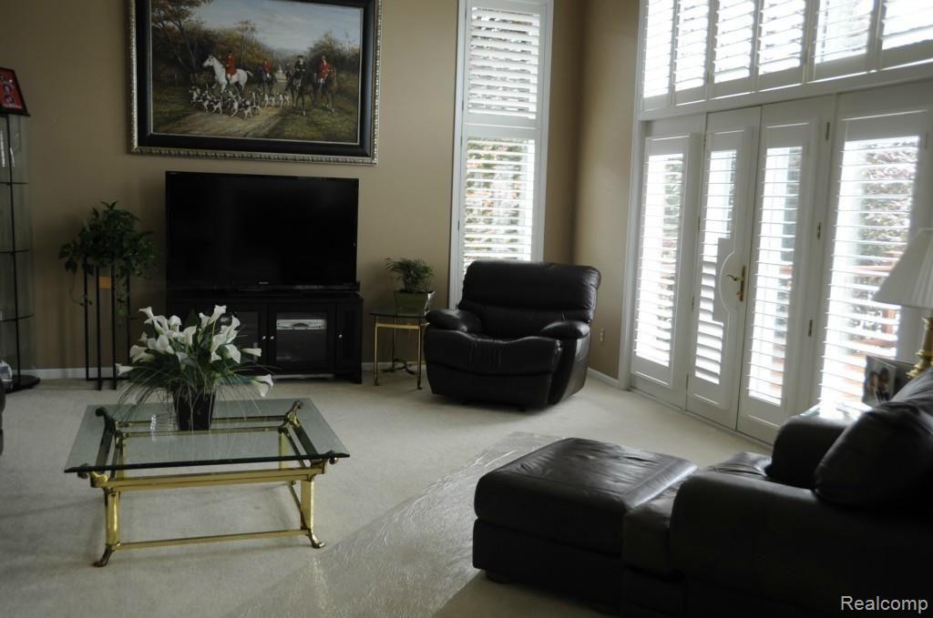 1768 Mackwood Road Rochester Hills, MI 48307 - Photo 3 of 6