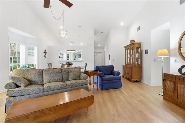 $245,000 | 1690 North Foxboro Loop, Crystal River, FL 34429