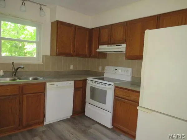 $94,900 | 3335 Dovershire Drive, Belleville, IL 62221