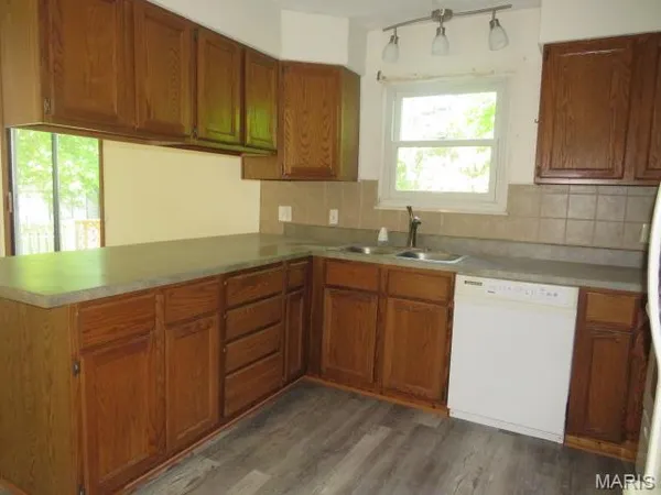 $94,900 | 3335 Dovershire Drive, Belleville, IL 62221