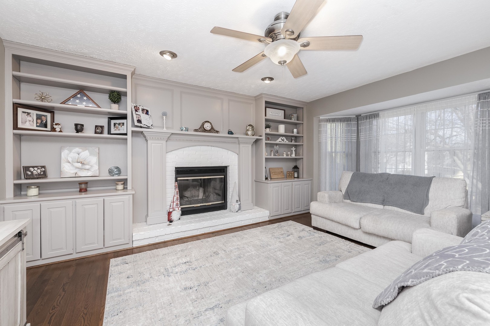 3304 Barrington Road Bloomington, IL 61704 - Photo 13 of 64