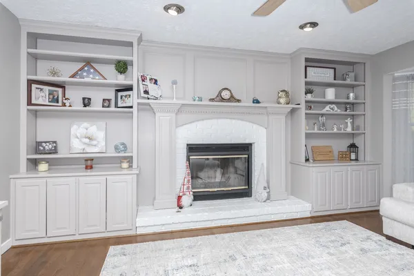 $407,700 | 3304 Barrington Road, Bloomington, IL 61704