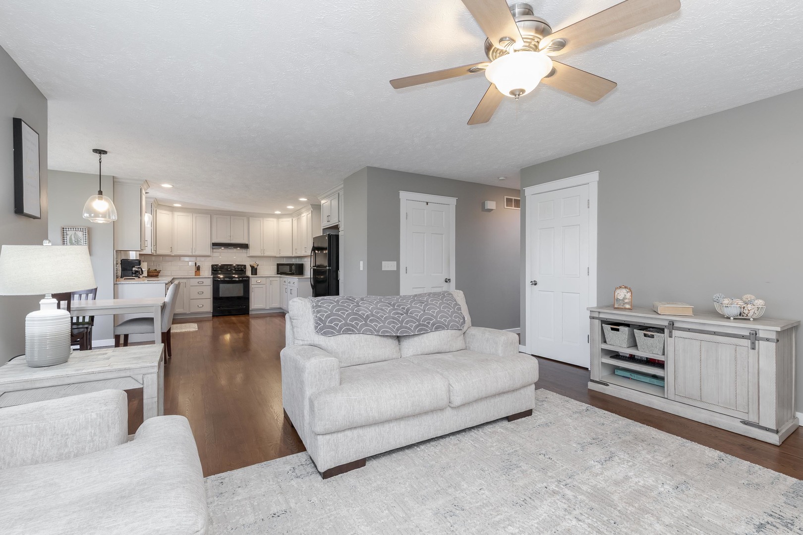 3304 Barrington Road Bloomington, IL 61704 - Photo 16 of 64