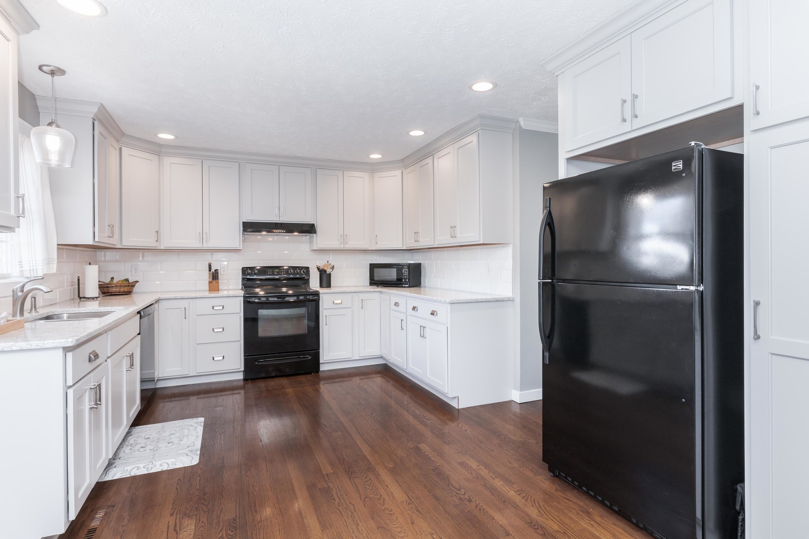 3304 Barrington Road Bloomington, IL 61704 - Photo 22 of 64