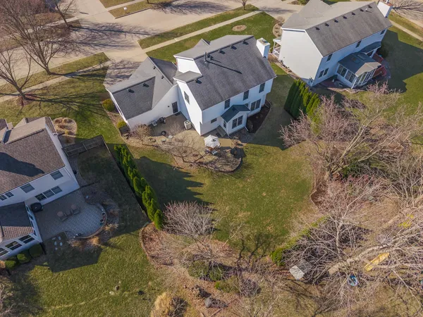 $407,700 | 3304 Barrington Road, Bloomington, IL 61704