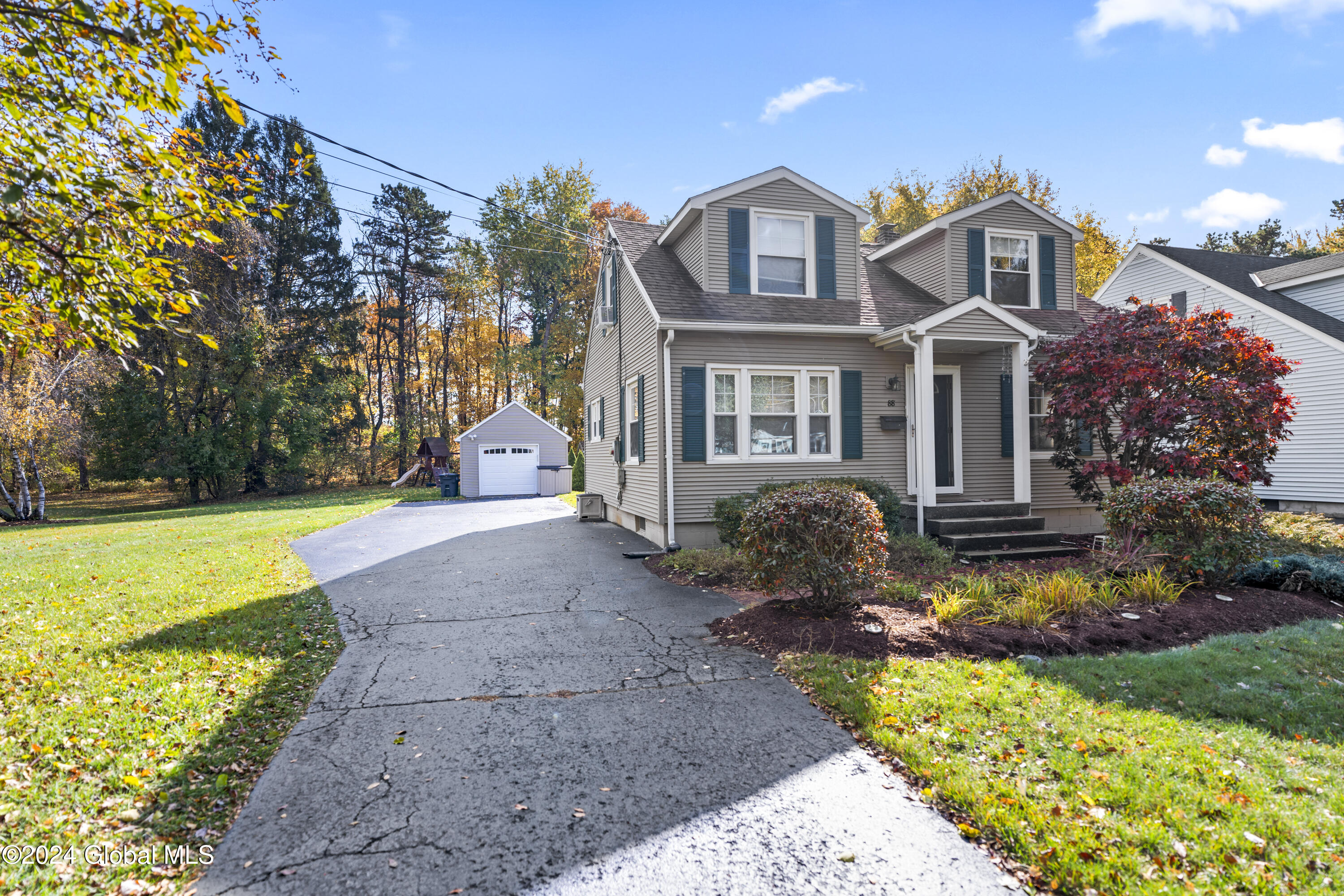 88 Broderick Street Colonie, NY 12205 - Photo 1 of 26 DSC08587
