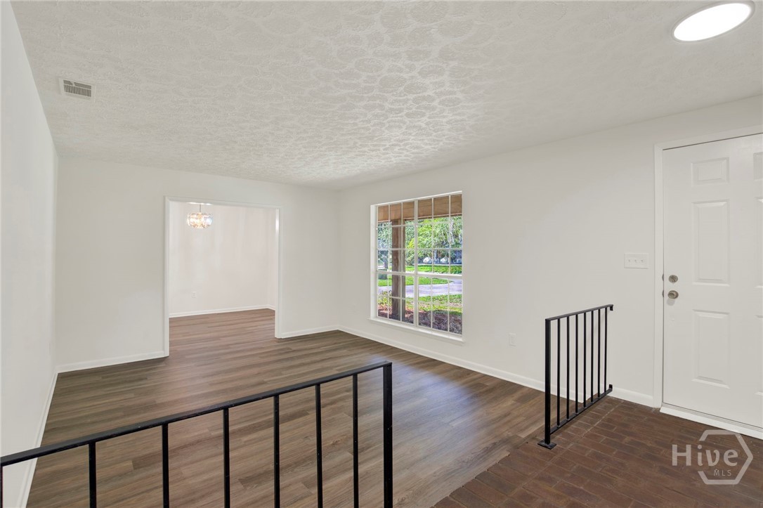 910 Old Mill Road Savannah, GA 31419 - Photo 5 of 41 New LVP throughout the LR/Dr.