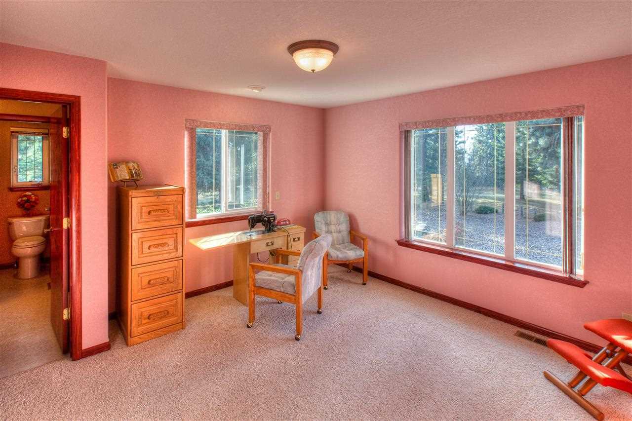 6920 North Harvard Road Newman Lake, WA 99025 - Photo 12 of 17
