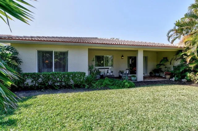 $425,000 | 4528 56th Lane, Vero Beach, FL 32967
