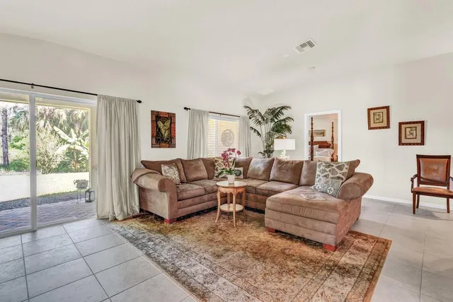 $425,000 | 4528 56th Lane, Vero Beach, FL 32967