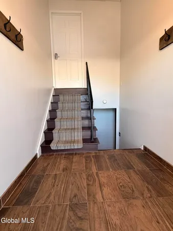 $2,500 | 292 Washington Street, Unit 2, Saratoga Springs, NY 12866