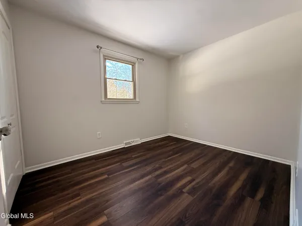 $2,500 | 292 Washington Street, Unit 2, Saratoga Springs, NY 12866