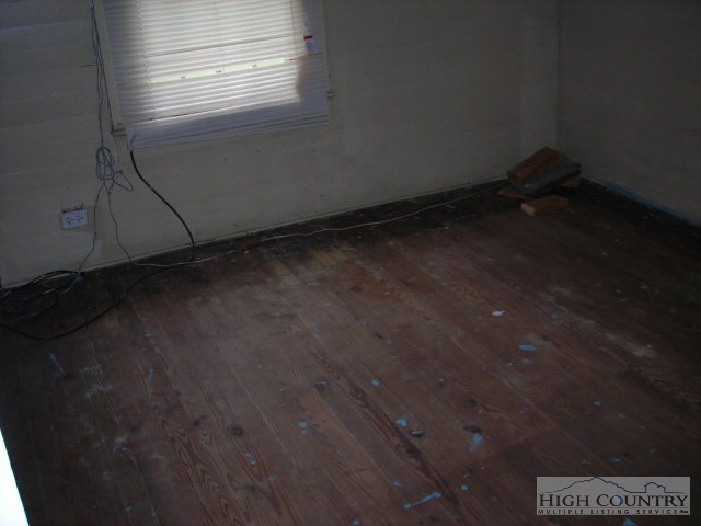 1745 Conley Shumaker Road Ferguson, NC 28624 - Photo 3 of 8 Gallery Image 3