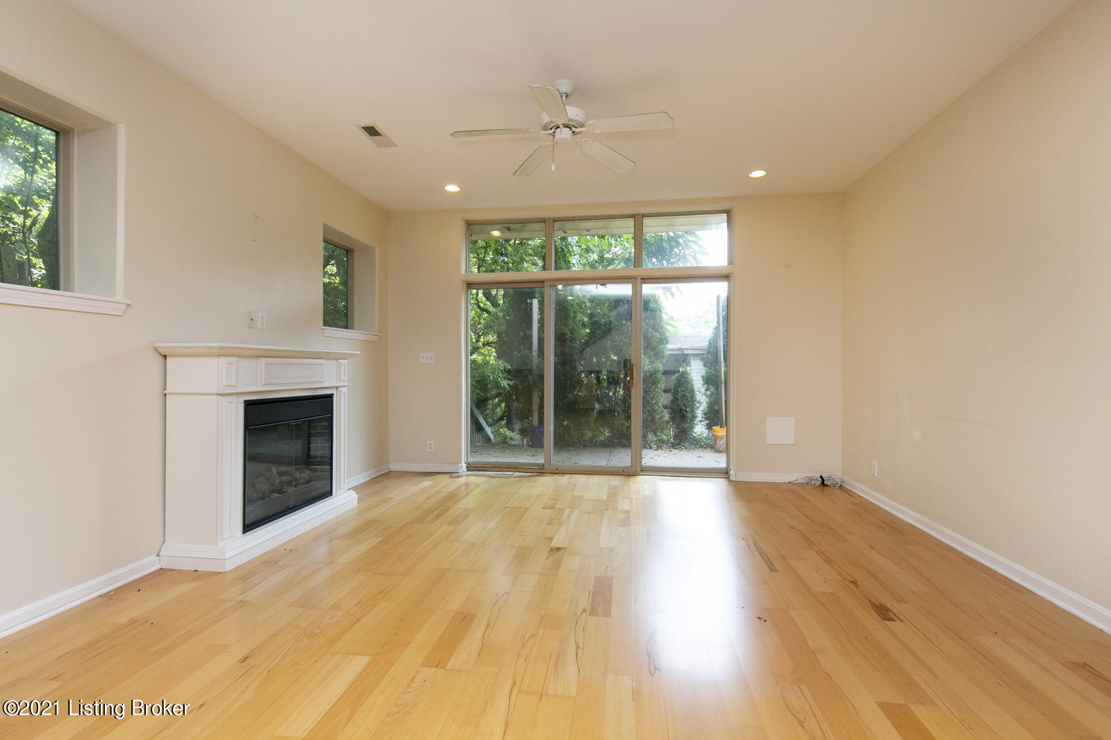357 Kenilworth Road Louisville, KY 40206 - Photo 20 of 25 3E9A5551