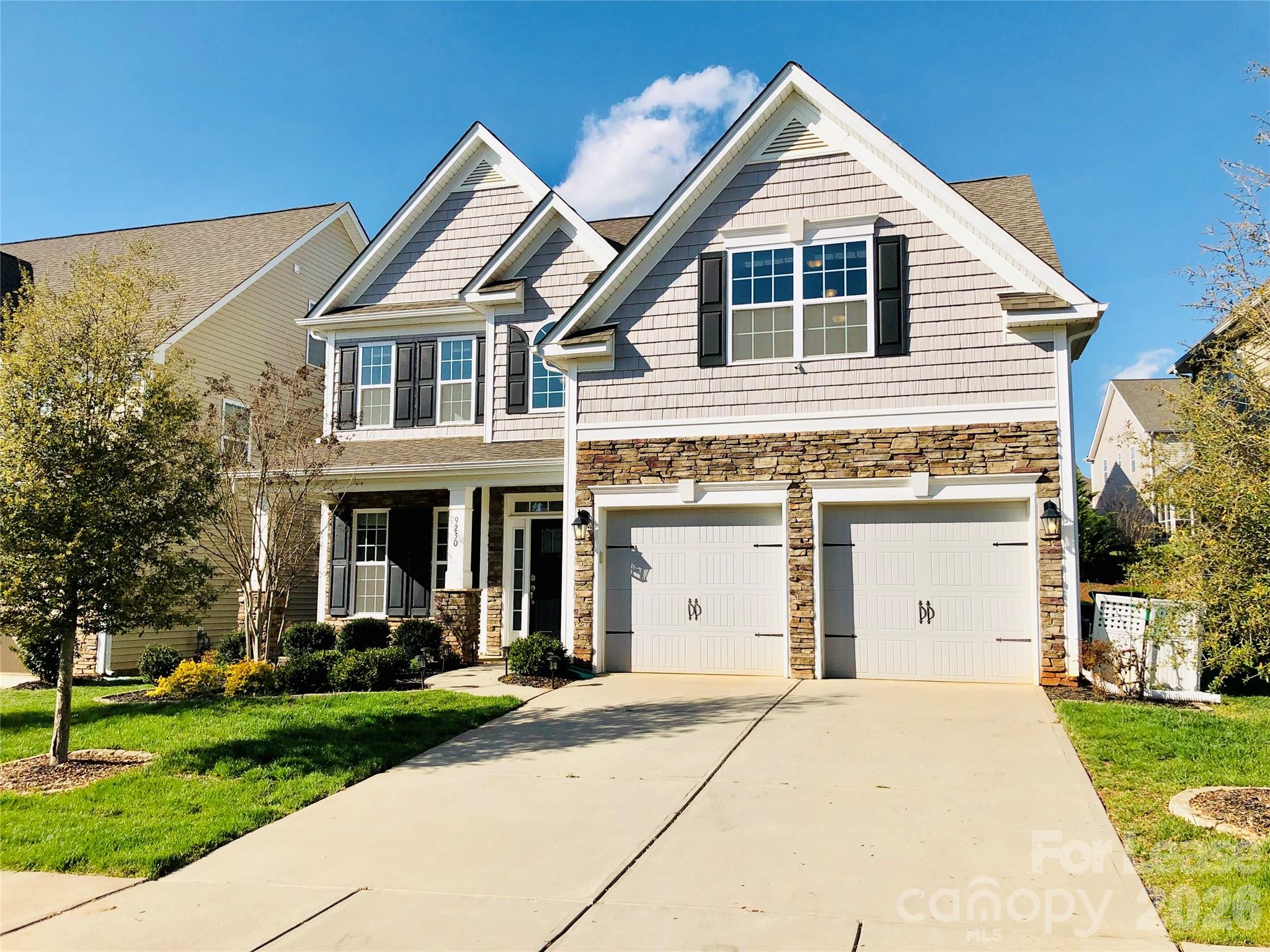 9230 Inverness Bay Road Charlotte, NC 28278 - Photo 2 of 35