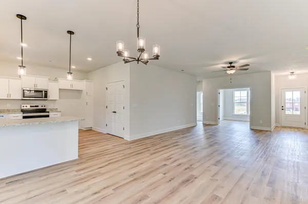 $270,900 | 864 Brewer Drive, New Ellenton, SC 29809