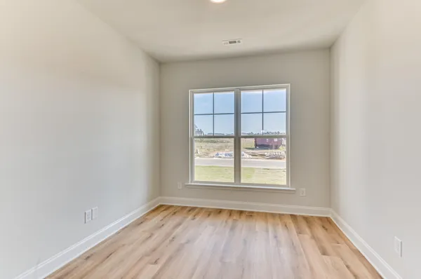 $270,900 | 864 Brewer Drive, New Ellenton, SC 29809