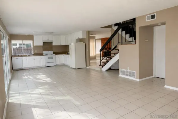 $4,195 | 8849 Scorpius Way, San Diego, CA 92126