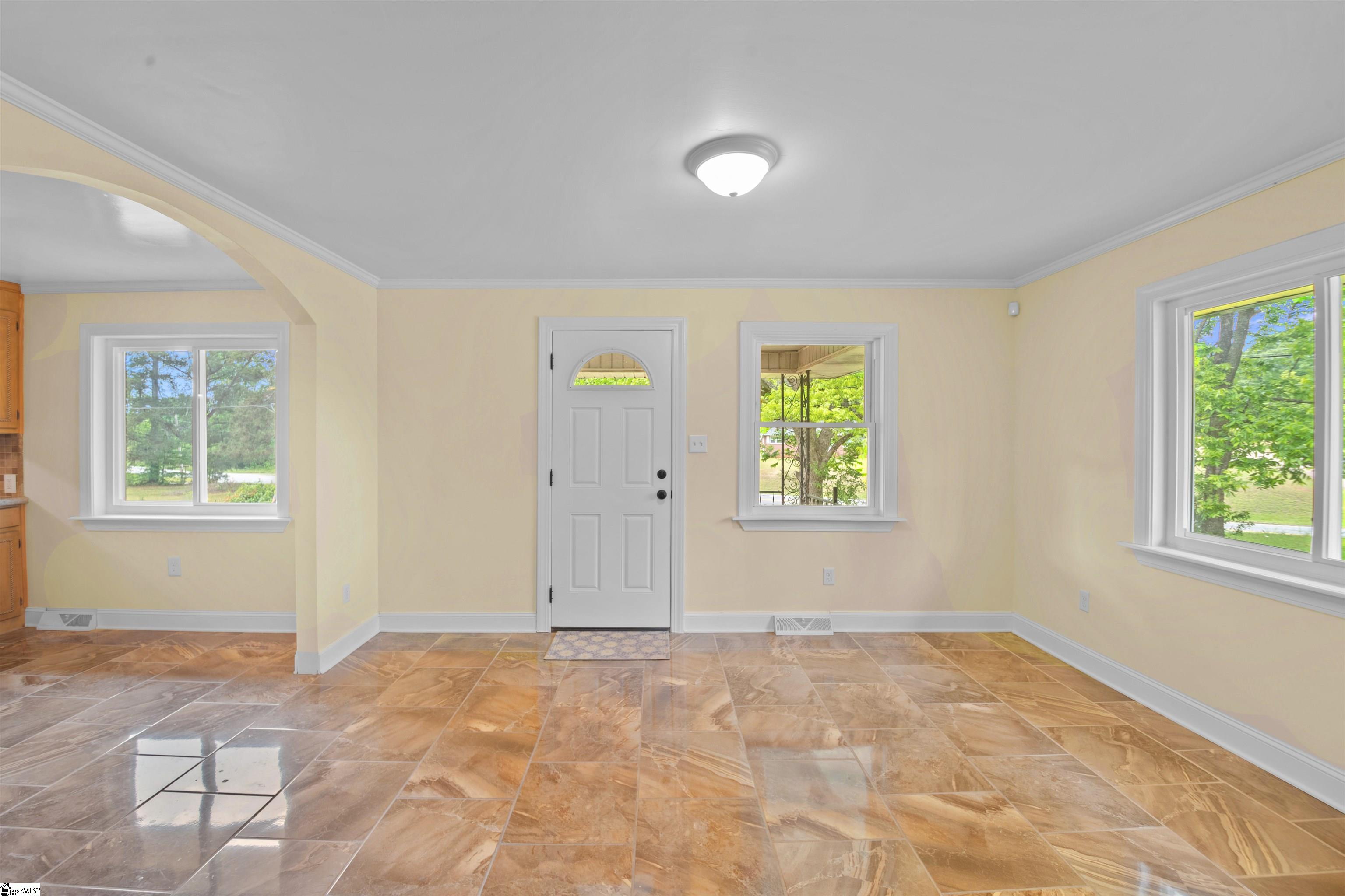 1005 Gordon Street Anderson, SC 29626 - Photo 14 of 48