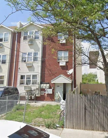 $1,000,000 | 31-08 Seagirt Avenue | Far Rockaway