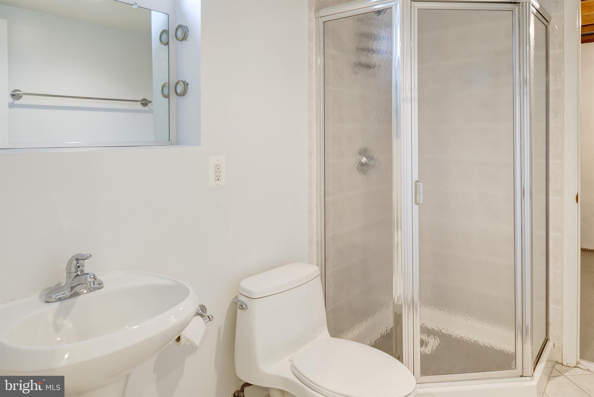 2122 Thomas View Road Reston, VA 20191 - Photo 34 of 45 Gallery Image 34