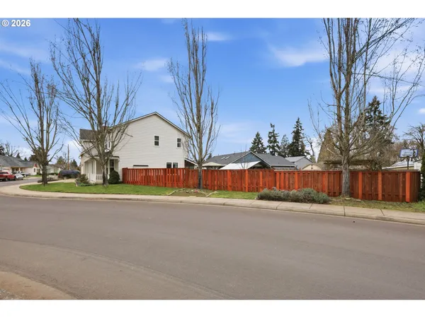 $789,000 | 520 Ethan Court, Springfield, OR 97477