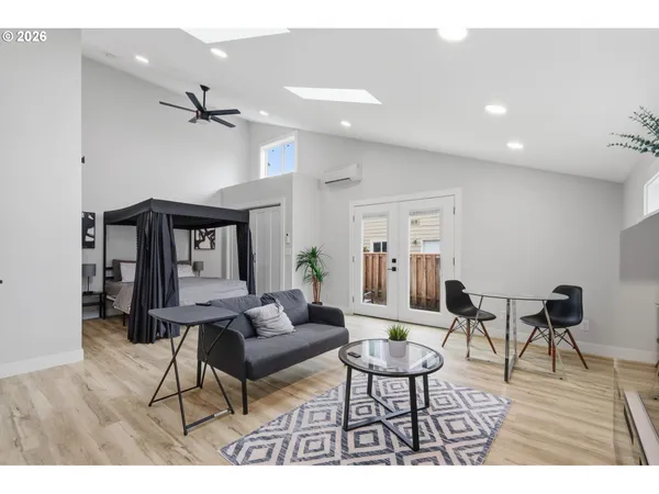 $789,000 | 520 Ethan Court, Springfield, OR 97477