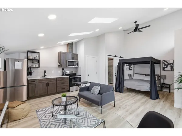 $789,000 | 520 Ethan Court, Springfield, OR 97477