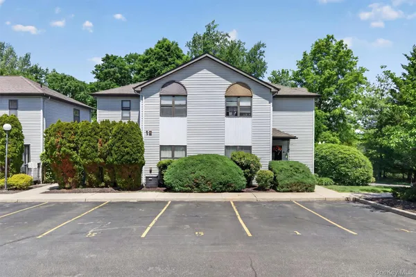 $385,000 | 2 Giovanni Court, Monroe, NY 10950