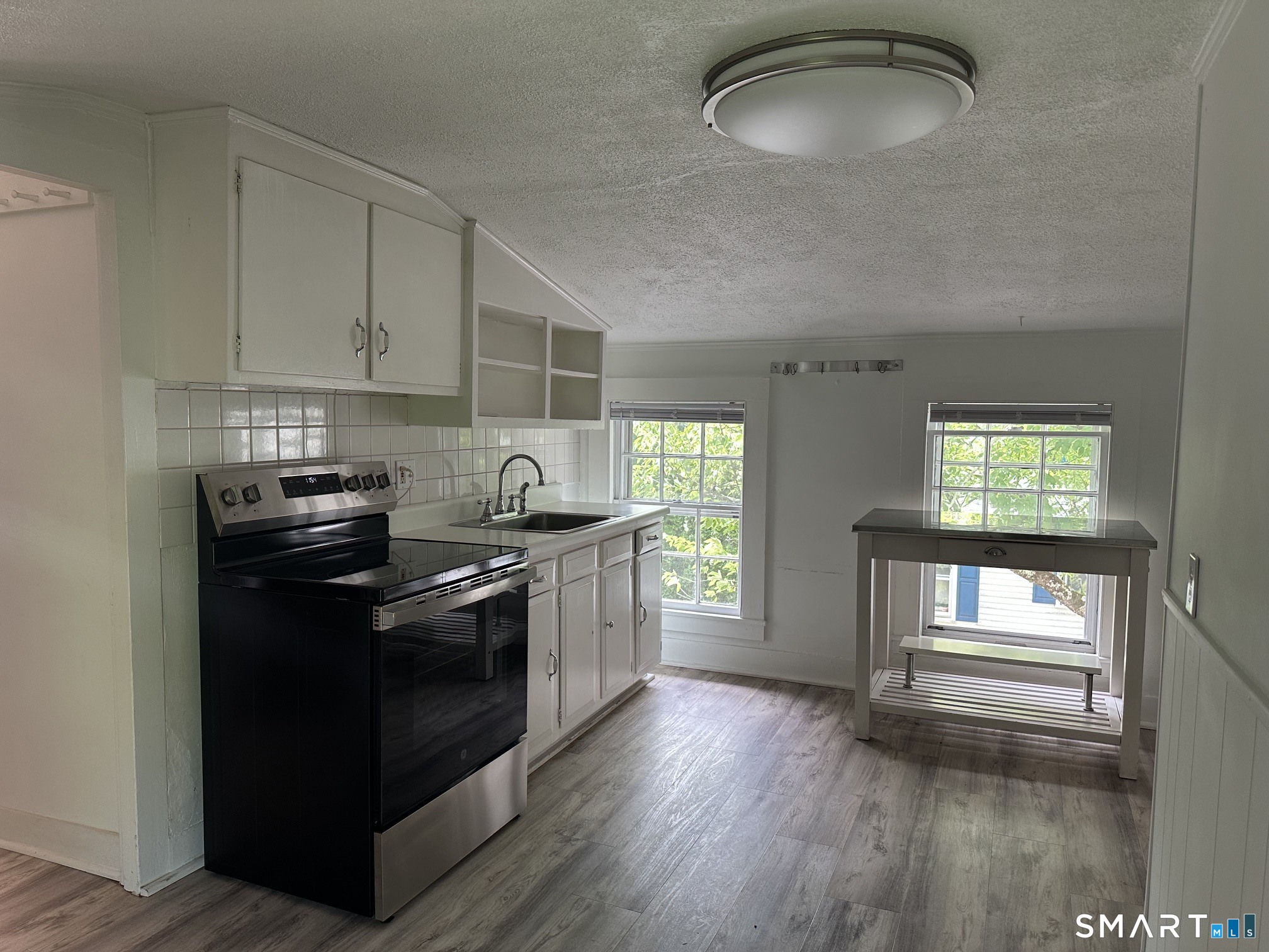 463 North Main Street, Unit 2 Wallingford, CT 06492 - Photo 5 of 17