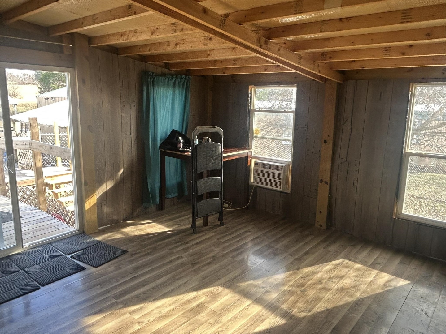 3115 Tunnel Hill Road Ozark, IL 62972 - Photo 8 of 36 a view of a livingroom with furniture and front door