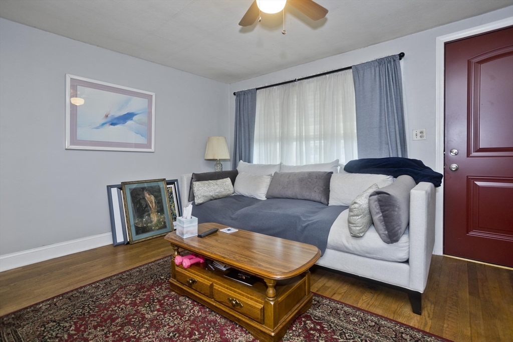 135 Prentice Street Springfield, MA 01104 - Photo 6 of 34 Gallery Image 6