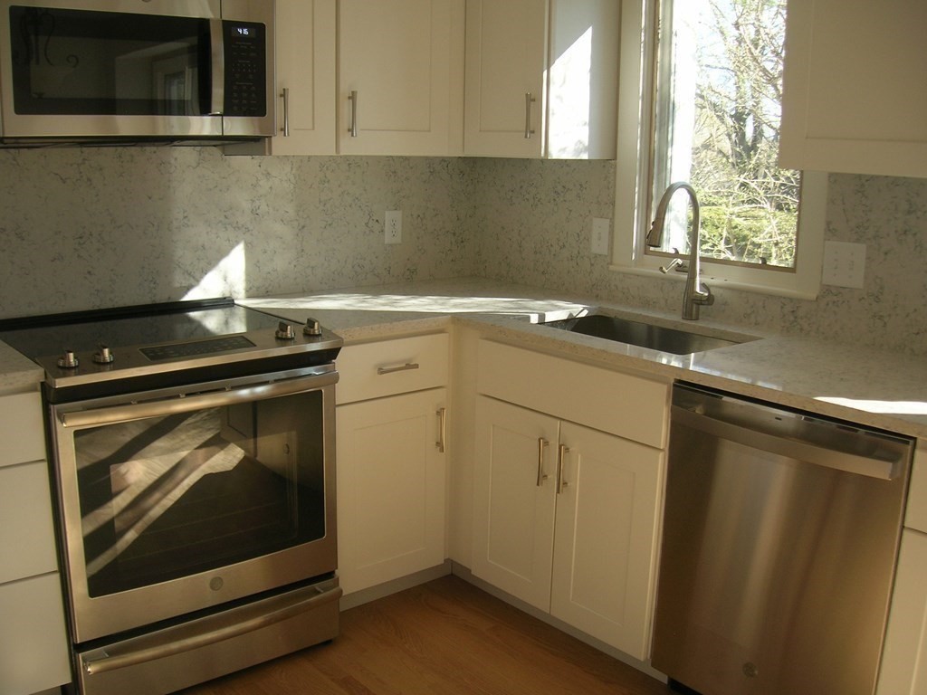 64 Potter Pond, Unit 64 Lexington, MA 02421 - Photo 4 of 15