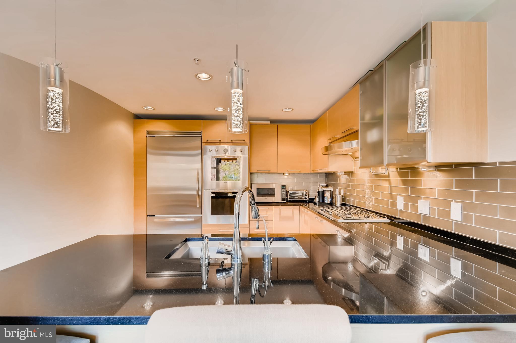 801 Key Highway, Unit 365 Baltimore, MD 21230 - Photo 11 of 60