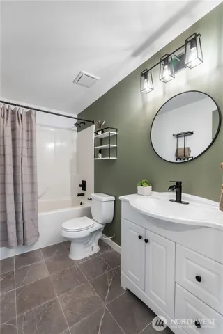 $534,950 | 226 Easton Avenue West, Eatonville, WA 98328