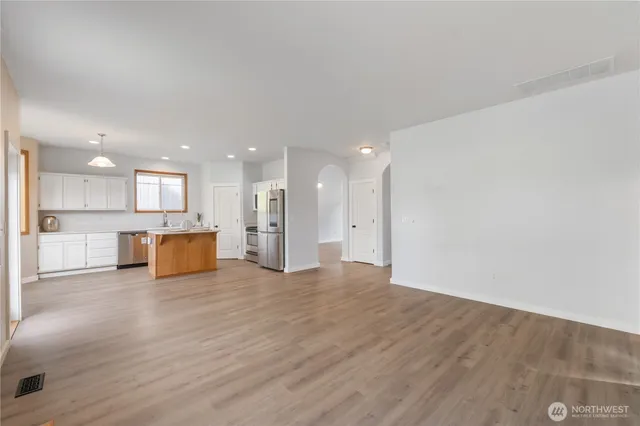 $534,950 | 226 Easton Avenue West, Eatonville, WA 98328