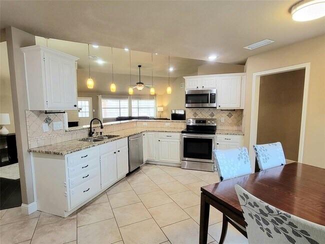 213 Springridge Lane Euless, TX 76039 - Photo 3 of 11