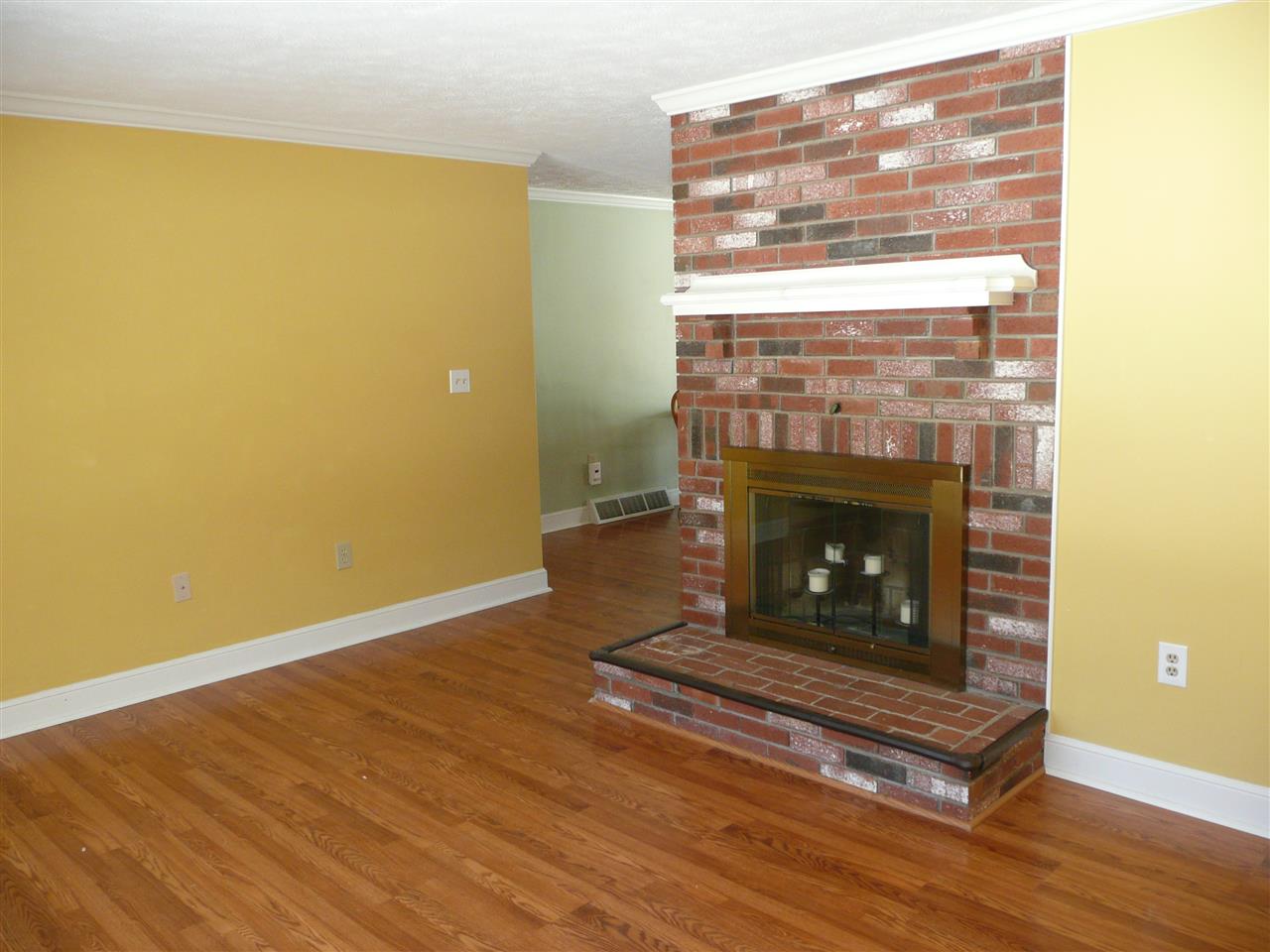224 Winding Pond Road Londonderry, NH 03053 - Photo 13 of 27
