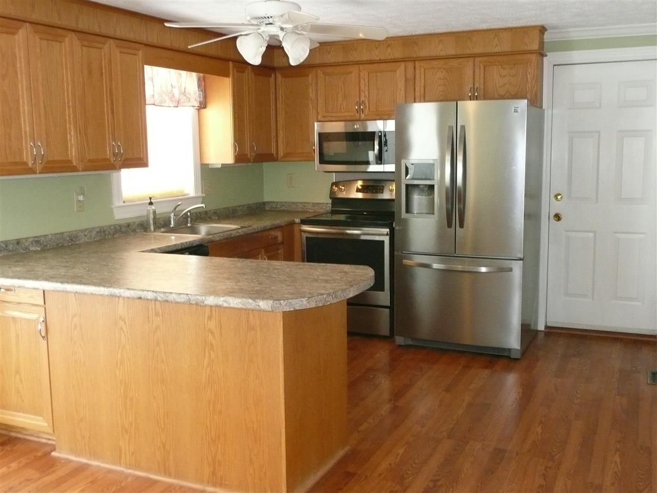 224 Winding Pond Road Londonderry, NH 03053 - Photo 3 of 27