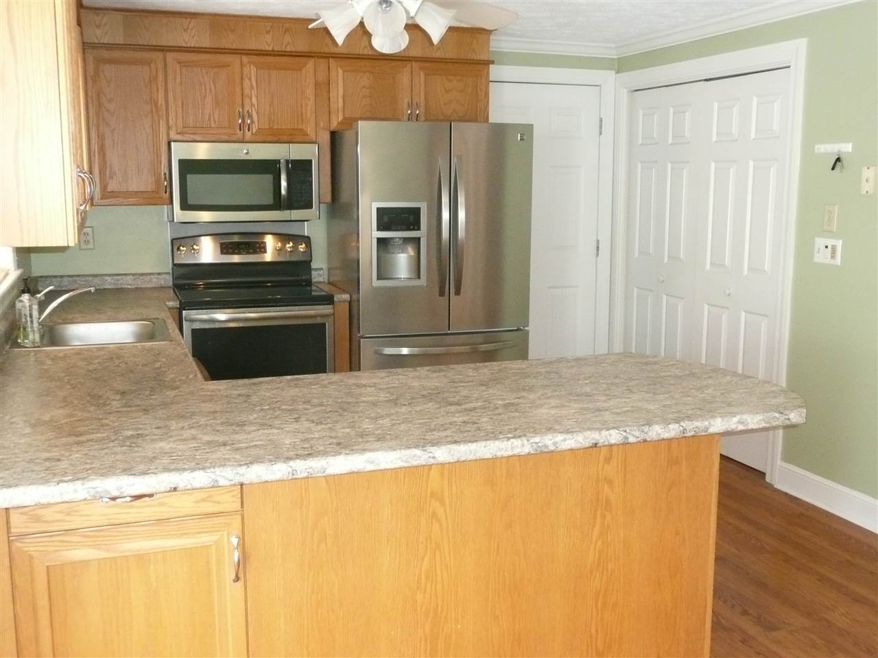 224 Winding Pond Road Londonderry, NH 03053 - Photo 4 of 27